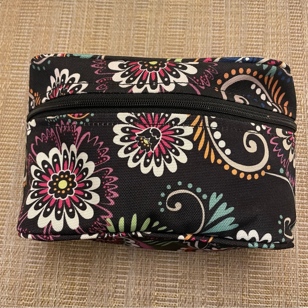 Vera Bradley zip around cosmetic case